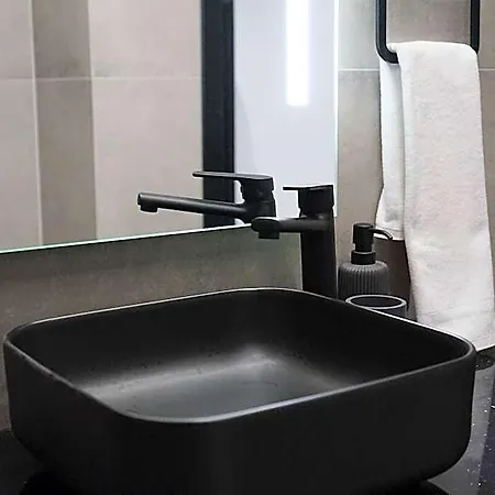 Hotel Mackenzie Boutique With Pool Larnaca